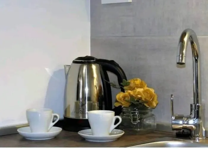 Colloseum View From The 아파트 풀라