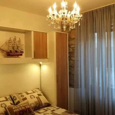 Colloseum View From The Pula