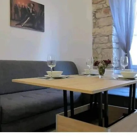 Colloseum View From The Pula