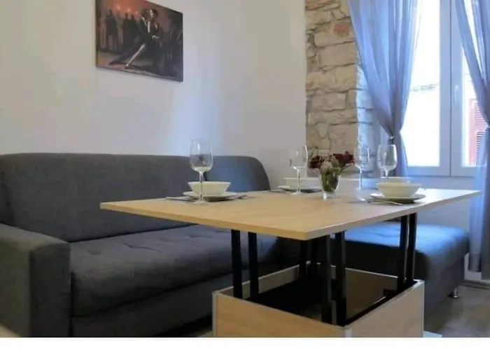 Colloseum View From The Пула